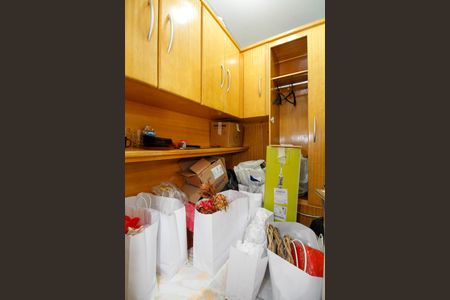 Apartamento para alugar com 90m², 2 quartos e 2 vagas Apartamento para alugar com 90m², 2 quartos e 2 vagasQuarto de Serviço