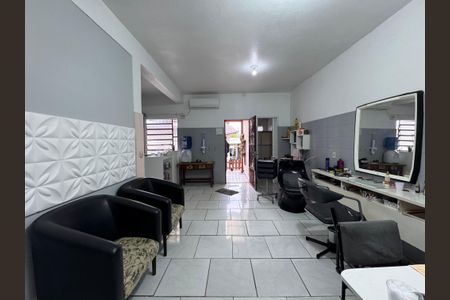 Casa à venda com 147m², 2 quartos e 2 vagas Casa à venda com 147m², 2 quartos e 2 vagaspeça dos fundos