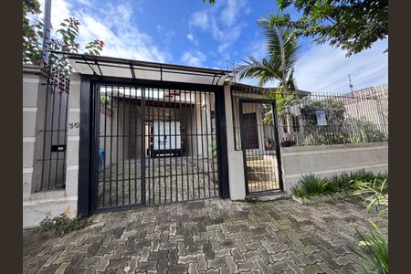 Casa à venda com 147m², 2 quartos e 2 vagas Casa à venda com 147m², 2 quartos e 2 vagasplaquinha fachada