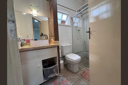 Casa à venda com 147m², 2 quartos e 2 vagas Casa à venda com 147m², 2 quartos e 2 vagasBanheiro da Suíte