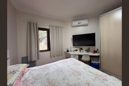 Casa à venda com 147m², 2 quartos e 2 vagas Casa à venda com 147m², 2 quartos e 2 vagasSuíte