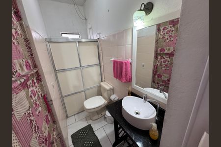 Casa à venda com 147m², 2 quartos e 2 vagas Casa à venda com 147m², 2 quartos e 2 vagaspeça dos fundos