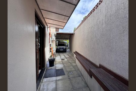 Casa à venda com 147m², 2 quartos e 2 vagas Casa à venda com 147m², 2 quartos e 2 vagasÁrea comum