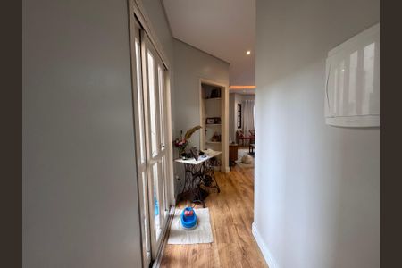 Casa à venda com 147m², 2 quartos e 2 vagas Casa à venda com 147m², 2 quartos e 2 vagasSala