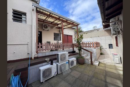 Casa à venda com 147m², 2 quartos e 2 vagas Casa à venda com 147m², 2 quartos e 2 vagasÁrea comum