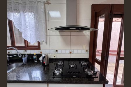 Casa à venda com 147m², 2 quartos e 2 vagas Casa à venda com 147m², 2 quartos e 2 vagasCozinha