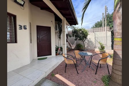 Casa à venda com 147m², 2 quartos e 2 vagas Casa à venda com 147m², 2 quartos e 2 vagasÁrea comum