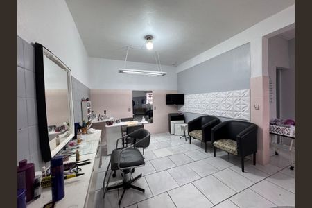Casa à venda com 147m², 2 quartos e 2 vagas Casa à venda com 147m², 2 quartos e 2 vagaspeça dos fundos
