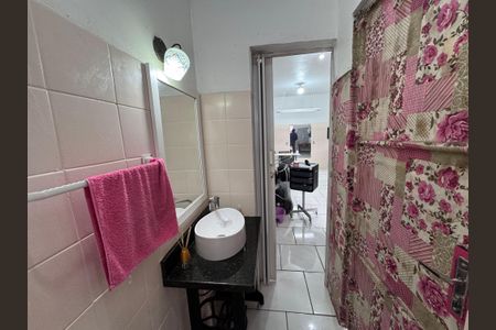 Casa à venda com 147m², 2 quartos e 2 vagas Casa à venda com 147m², 2 quartos e 2 vagaspeça dos fundos
