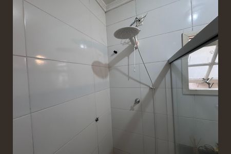 Casa à venda com 147m², 2 quartos e 2 vagas Casa à venda com 147m², 2 quartos e 2 vagasBanheiro