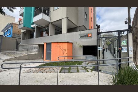Apartamento à venda com 52m², 2 quartos e 1 vaga Apartamento à venda com 52m², 2 quartos e 1 vagaFachada