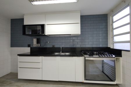 Casa de condomínio à venda com 103m², 3 quartos e 3 vagasCozinha - Armários