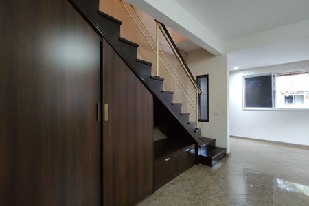 Casa de condomínio à venda com 103m², 3 quartos e 3 vagasSala