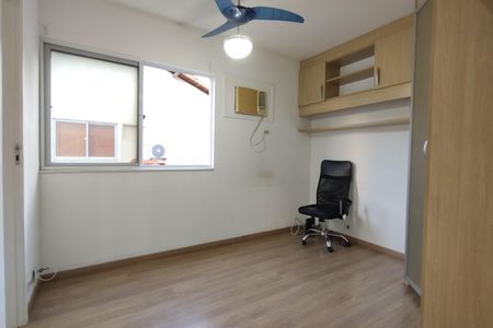 Casa de condomínio à venda com 103m², 3 quartos e 3 vagasQuarto 2 - Armários