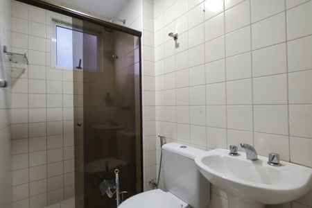 Casa de condomínio à venda com 103m², 3 quartos e 3 vagasBanheiro da Suíte 1