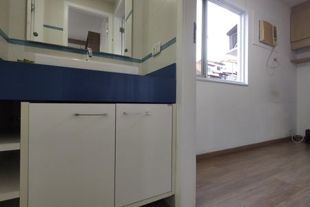 Casa de condomínio à venda com 103m², 3 quartos e 3 vagasBanheiro da Suíte 3