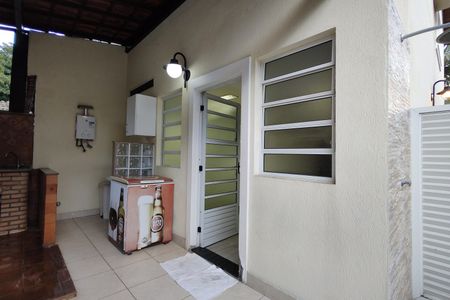 Casa de condomínio à venda com 103m², 3 quartos e 3 vagasÁrea de Serviço