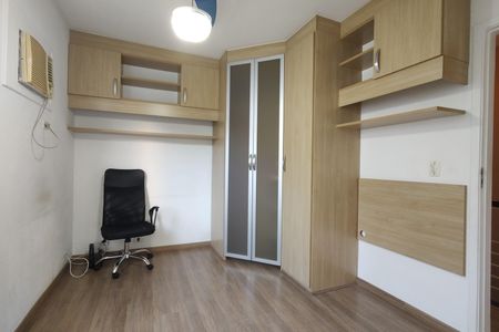 Casa de condomínio à venda com 103m², 3 quartos e 3 vagasQuarto 2 - Armários