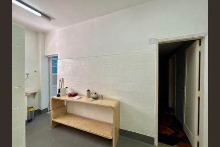 Apartamento para alugar com 148m², 4 quartos e sem vagaCozinha