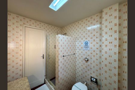 Apartamento para alugar com 148m², 4 quartos e sem vagaBanheiro social