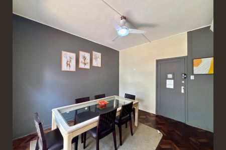 Apartamento para alugar com 148m², 4 quartos e sem vagaSala