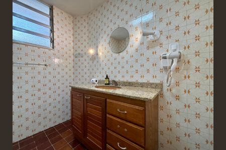 Apartamento para alugar com 148m², 4 quartos e sem vagaBanheiro social