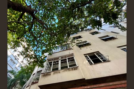 Apartamento para alugar com 148m², 4 quartos e sem vagaFachada