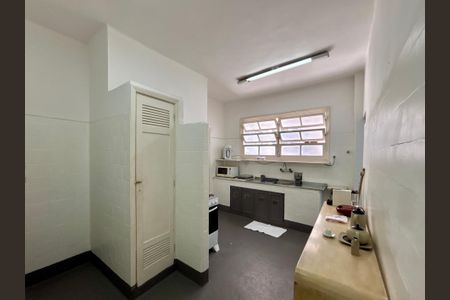 Apartamento para alugar com 148m², 4 quartos e sem vagaCozinha