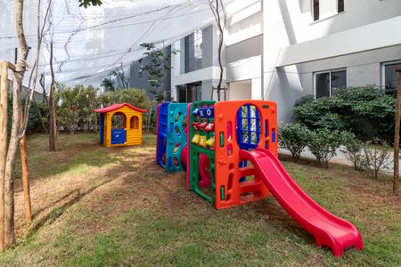 Apartamento à venda com 41m², 2 quartos e 1 vaga Apartamento à venda com 41m², 2 quartos e 1 vagaÁrea comum - Playground