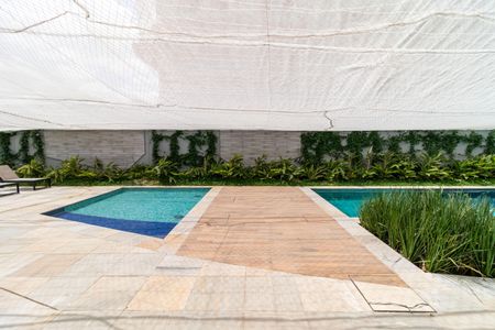 Apartamento à venda com 41m², 2 quartos e 1 vaga Apartamento à venda com 41m², 2 quartos e 1 vagaÁrea comum - Piscina