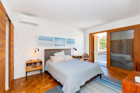 Casa à venda com 3 quartos, 260m² em Santo Amaro, São Paulo