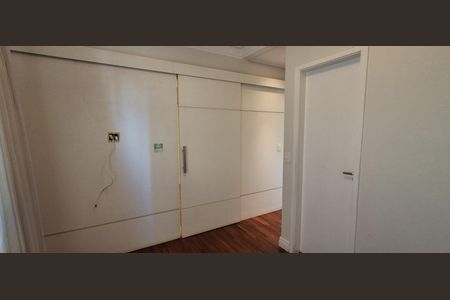 Casa à venda com 65m², 1 quarto e 2 vagasSuíte