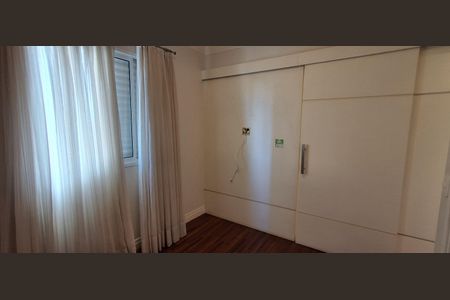 Casa à venda com 65m², 1 quarto e 2 vagasSuíte
