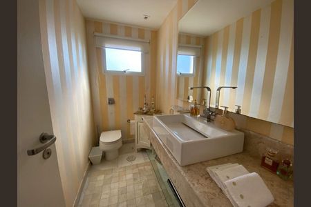 Apartamento à venda com 302m², 3 quartos e 4 vagas