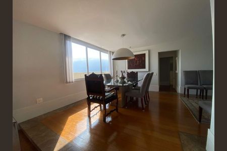 Apartamento à venda com 302m², 3 quartos e 4 vagas