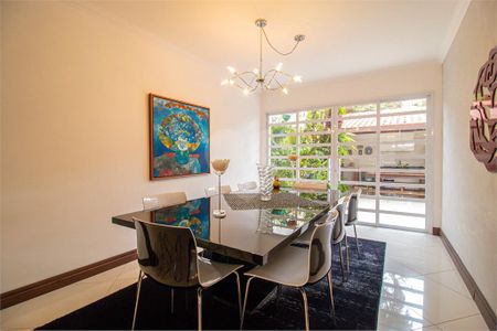 Casa à venda com 3 quartos, 198m² em Planalto Paulista, São Paulo
