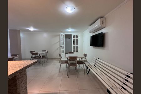 Apartamento à venda com 98m², 2 quartos e sem vagaÁrea comum