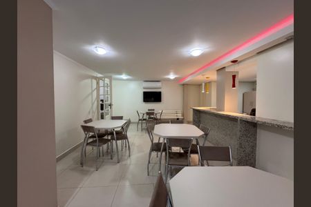 Apartamento à venda com 98m², 2 quartos e sem vagaÁrea comum