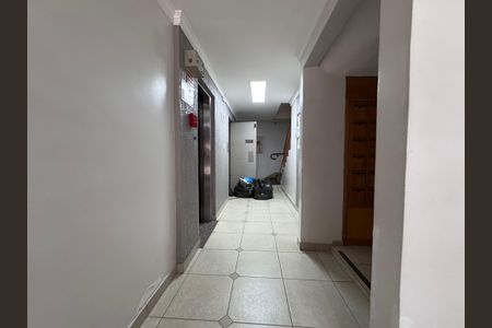 Apartamento à venda com 98m², 2 quartos e sem vagaÁrea comum
