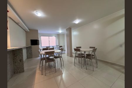 Apartamento à venda com 98m², 2 quartos e sem vagaÁrea comum