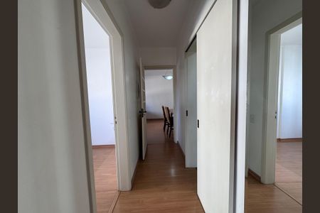 Apartamento à venda com 98m², 2 quartos e sem vagaCorredor