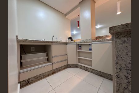 Apartamento à venda com 98m², 2 quartos e sem vagaÁrea comum