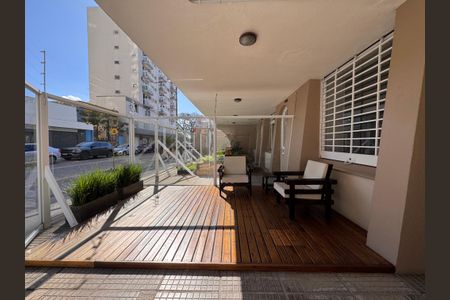 Apartamento à venda com 98m², 2 quartos e sem vagaÁrea comum