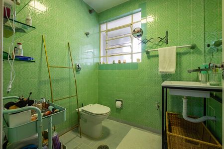 Apartamento à venda com 85m², 2 quartos e sem vaga Apartamento à venda com 85m², 2 quartos e sem vagaBanheiro