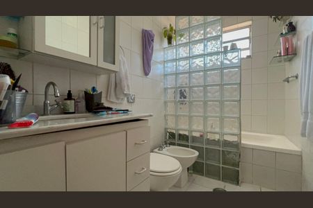 Apartamento à venda com 144m², 3 quartos e 1 vaga Apartamento à venda com 144m², 3 quartos e 1 vagaBanheiro da Suíte 3