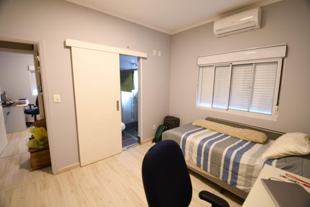 Casa de condomínio à venda com 192m², 3 quartos e 4 vagasQuarto 1 Suíte