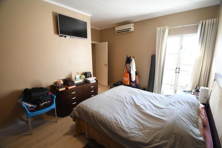 Casa de condomínio à venda com 192m², 3 quartos e 4 vagasQuarto 3 - Suíte