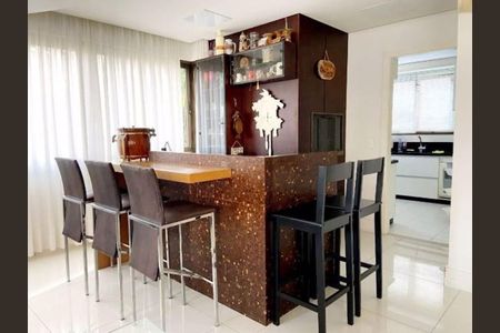 Apartamento à venda com 157m², 3 quartos e 3 vagas