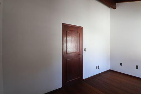 Casa para alugar com 600m², 5 quartos e 2 vagasQuarto 3
