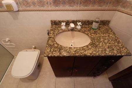 Casa para alugar com 600m², 5 quartos e 2 vagasBanheiro 2